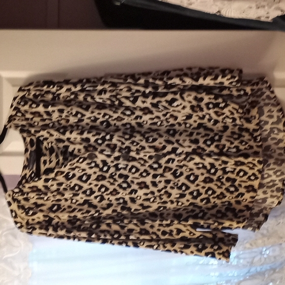 Animal Print Blouse - Picture 5 of 5